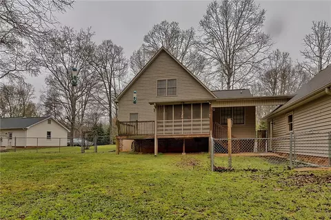 300 Hamilton Forest Dr, Easley, SC 29640 photo 7