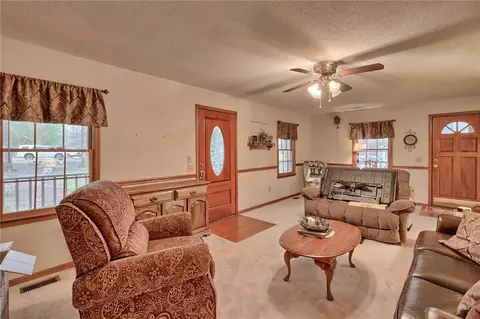 300 Hamilton Forest Dr, Easley, SC 29640 photo 14