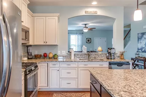 351 Avendell Dr, Easley, SC 29642 photo 6