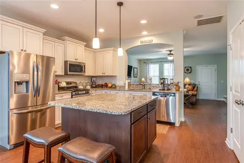 351 Avendell Dr, Easley, SC 29642 photo 4