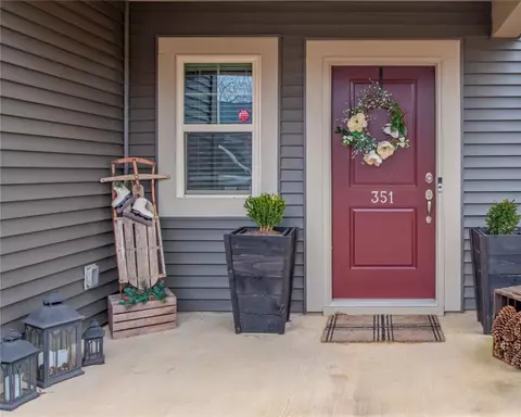 351 Avendell Dr, Easley, SC 29642 photo 2