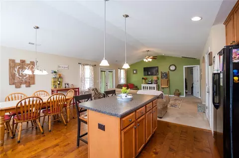 165 Madison Pointe Dr, Seneca, SC 29678 photo 20