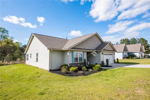 165 Madison Pointe Dr, Seneca, SC 29678 photo 2