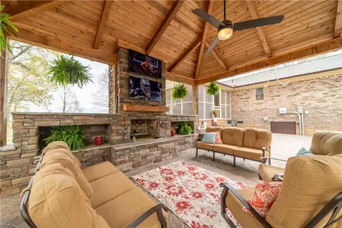 548 Cooley Bridge Rd, Pelzer, SC 29669 photo 5