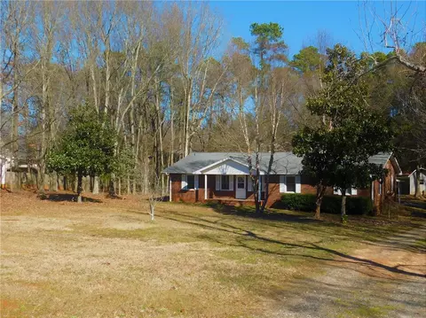 505 Hickory Ln, Pendleton, SC 29670 photo 2