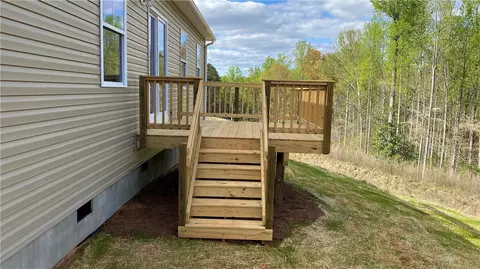 183 Sunny Point Loop, Central, SC 29630 photo 7