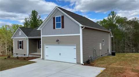 183 Sunny Point Loop, Central, SC 29630 photo 2