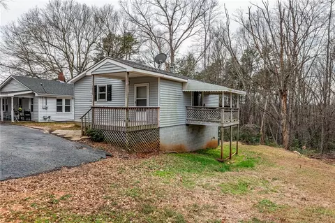 1039 Johnson Rd, Easley, SC 29642 photo 4