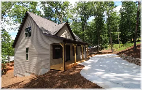 914 Ann Dr, Seneca, SC 29678 photo 3