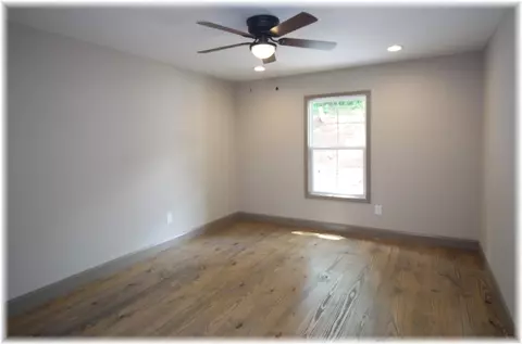 914 Ann Dr, Seneca, SC 29678 photo 7