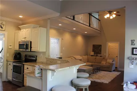 335 Camperdown Ct, Easley, SC 29642 photo 4