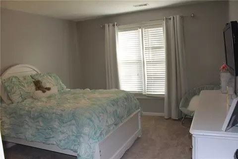 335 Camperdown Ct, Easley, SC 29642 photo 12