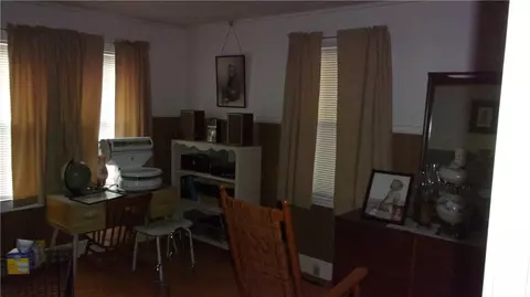 206 Grant St, Easley, SC 29640 photo 3