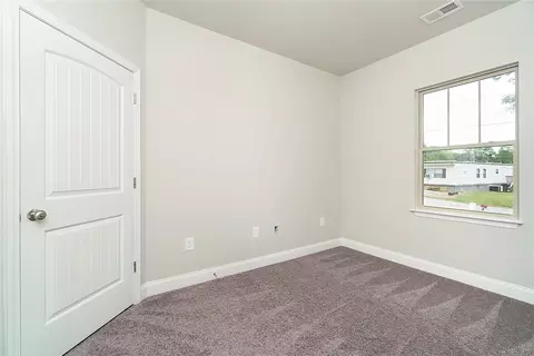 520 W 2nd Ave, Easley, SC 29640 photo 16