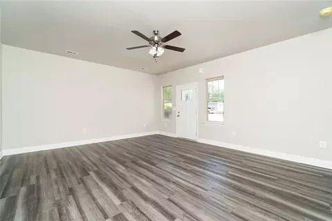 520 W 2nd Ave, Easley, SC 29640 photo 2