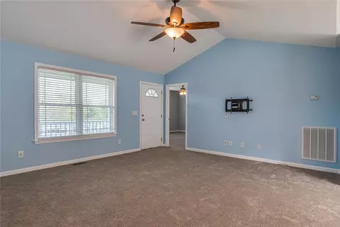 108 E King Rd, Greer, SC 29651 photo 6