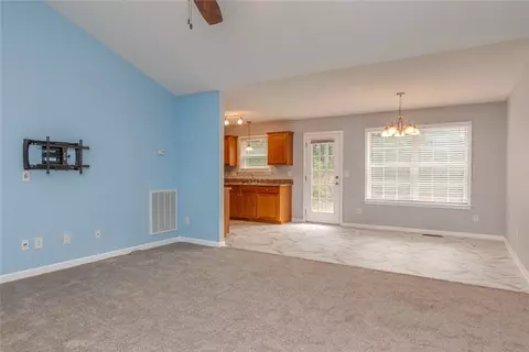 108 E King Rd, Greer, SC 29651 photo 8