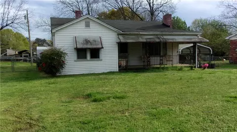 204 Grant St, Easley, SC 29640 photo 1