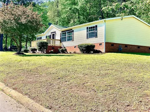 105 Nellstone Ct, Easley, SC 29642 photo 2