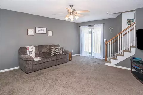112 Glazed Oak Dr, Easley, SC 29640 photo 4