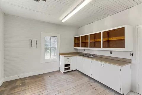 802 E Main St, Walhalla, SC 29691 photo 20