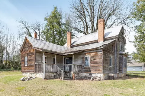 802 E Main St, Walhalla, SC 29691 photo 5