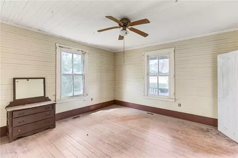 802 E Main St, Walhalla, SC 29691 photo 14
