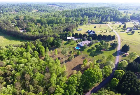132 Bailey Brown Rd, Easley, SC 29640 photo 4