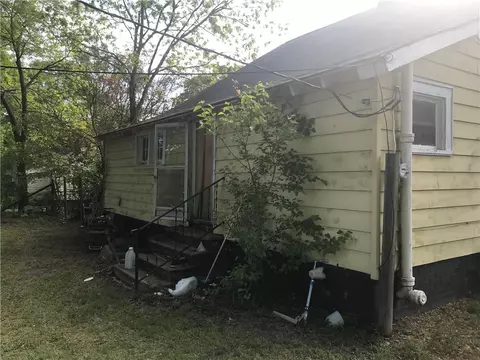 18 Stringer St, Belton, SC 29627 photo 2
