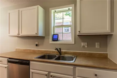 200 Whitten St, Easley, SC 29640 photo 11