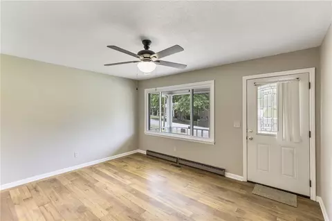16 E Glendale St, Honea Path, SC 29654 photo 7