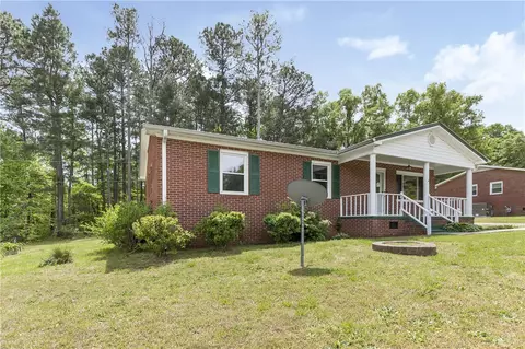 16 E Glendale St, Honea Path, SC 29654 photo 3