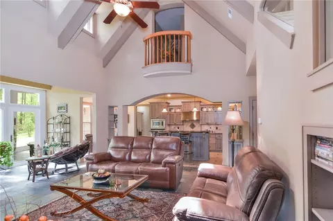 408 E Waterside Dr, Seneca, SC 29672 photo 19