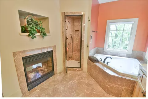 408 E Waterside Dr, Seneca, SC 29672 photo 31