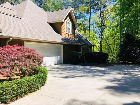 408 E Waterside Dr, Seneca, SC 29672 photo 13