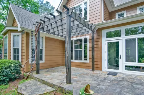 408 E Waterside Dr, Seneca, SC 29672 photo 7