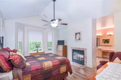 408 E Waterside Dr, Seneca, SC 29672 photo 29