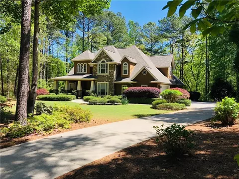 408 E Waterside Dr, Seneca, SC 29672 photo 1