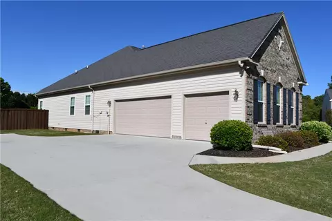 100 Annenberg Ln, Easley, SC 29642 photo 5
