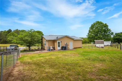 468 Robinson Bridge Rd, Central, SC 29630 photo 4