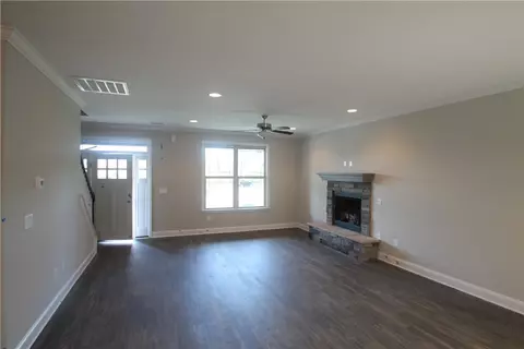 348 S Stonegate Dr, Seneca, SC 29678 photo 4