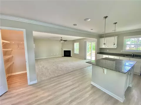 632 Brock St, Central, SC 29630 photo 12