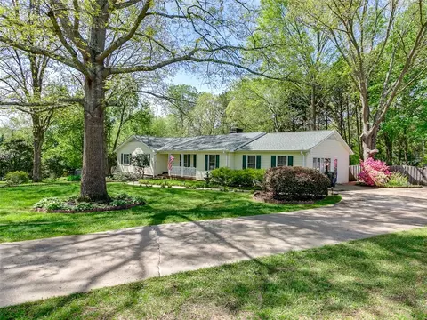 109 Cardiff Ct, Easley, SC 29642 photo 2