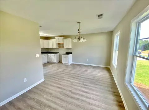 135 Sunny Point Loop, Central, SC 29630 photo 6