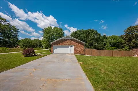 4442 Old Easley Bridge Rd, Easley, SC 29642 photo 3