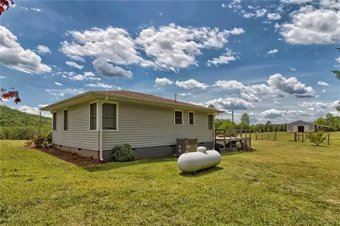 612 E Preston Mcdaniel Rd, Pickens, SC 29671 photo 34