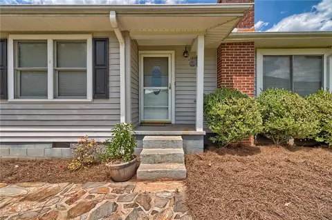 612 E Preston Mcdaniel Rd, Pickens, SC 29671 photo 4