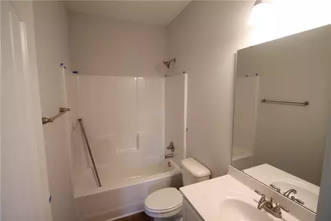 137 Stonegate Dr, Seneca, SC 29678 photo 5