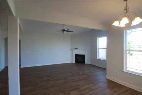 137 Stonegate Dr, Seneca, SC 29678 photo 9