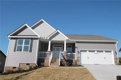 137 Stonegate Dr, Seneca, SC 29678 photo 1